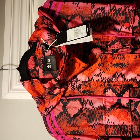 Adidas originals x Ivy park "Ivy heart" jacket - Picture 2 of 6